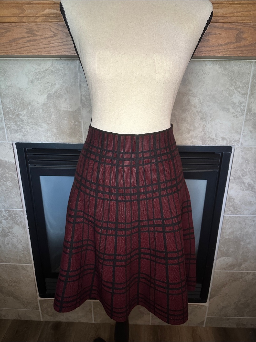 Burgundy & Black Plaid Knit A Line Midi Skirt Max Studio NWT M/L